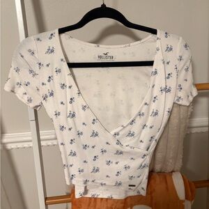 Hollister White and blue floral baby tee